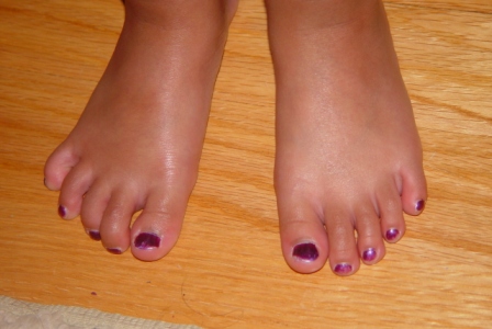 Groovy Grape toes